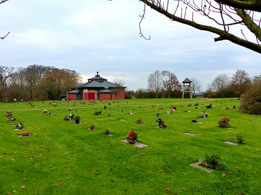 Bestattungsinstitut Jörg Sonnenburg, Schwanewede, Rasengrab-Bestattung